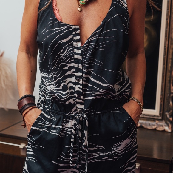 Zebra Jumpsuit - Picture 2 of 7